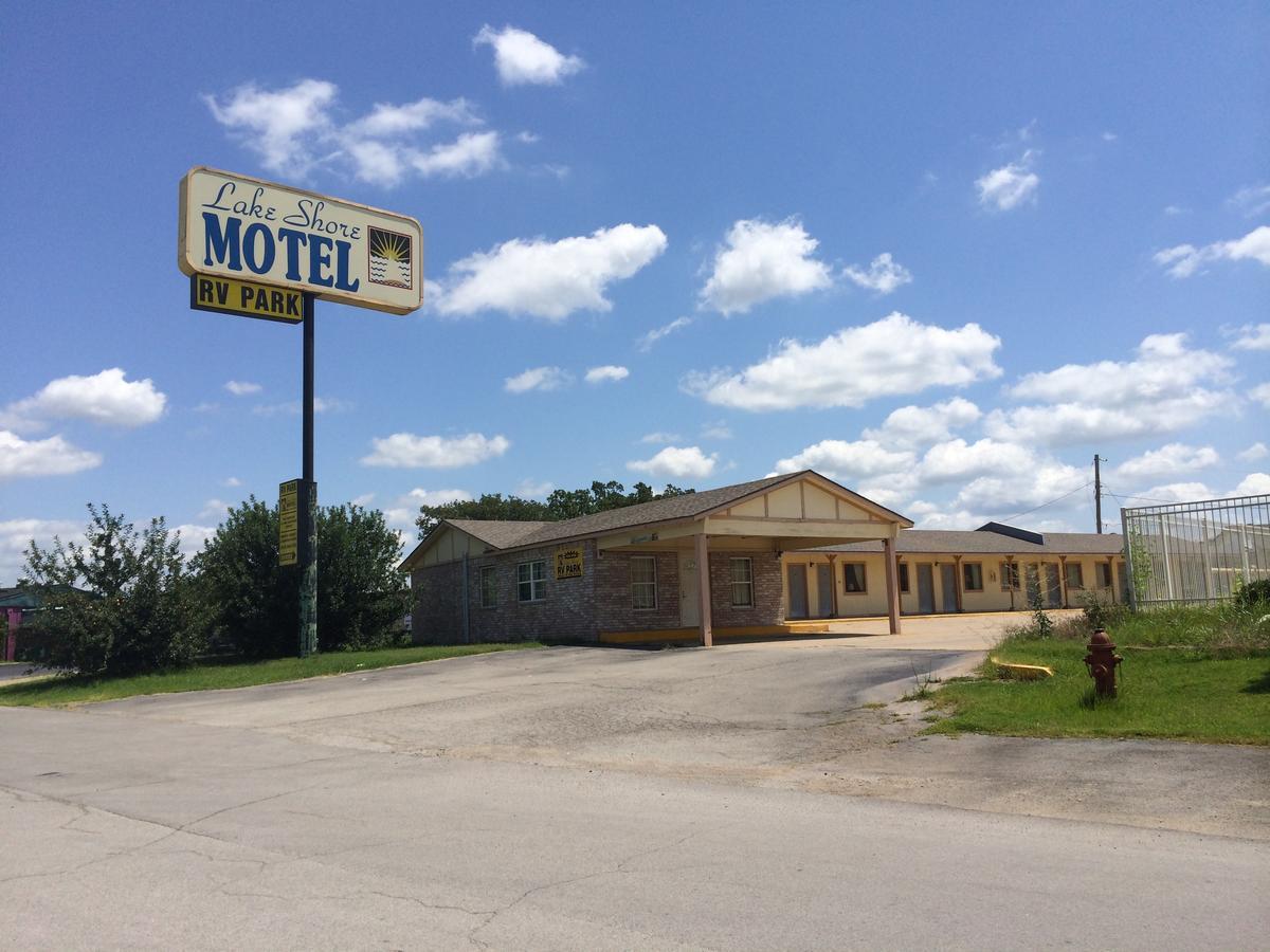 Lake Shore Motel Mannford Exterior photo